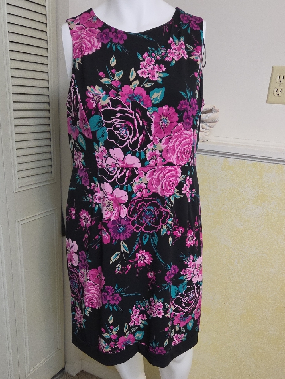 Simply Emma Black Midi Dress with Pink Floral Print